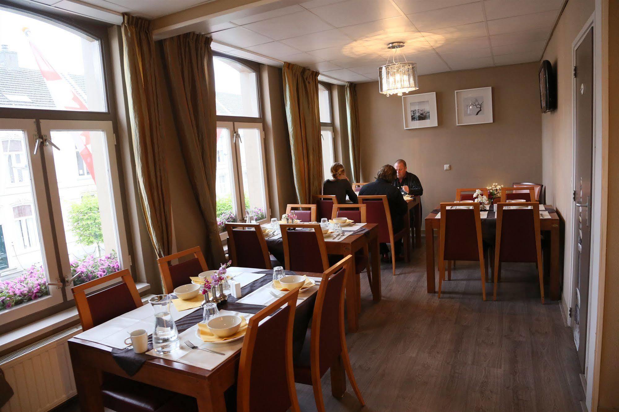 Hotel Old Dutch Bergen Op Zoom Eksteriør billede